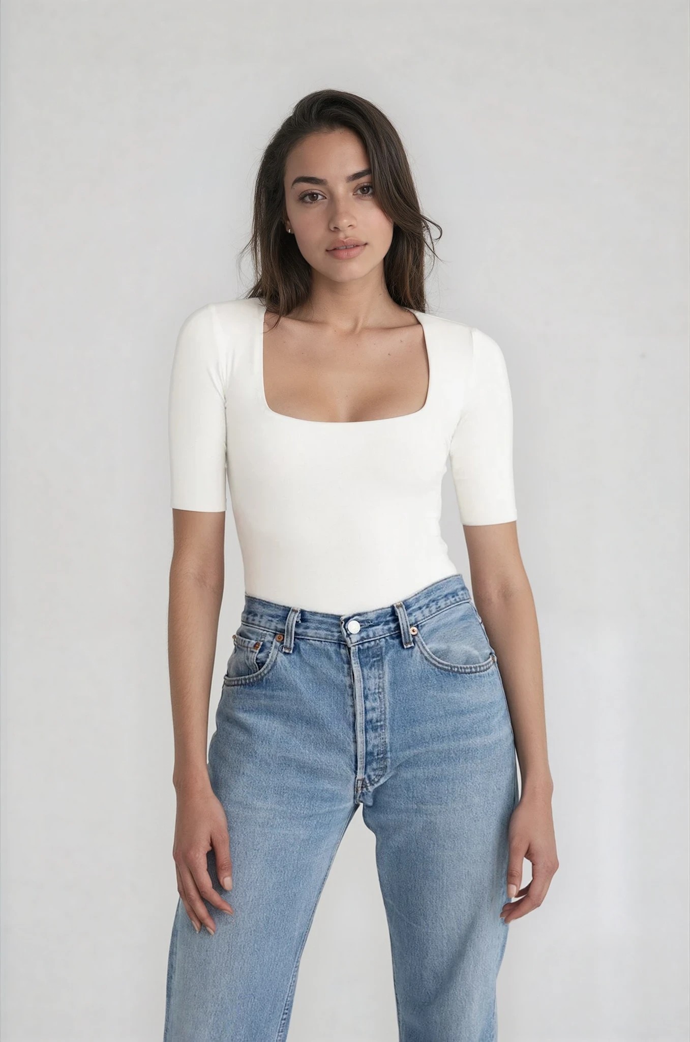 Body z kwadratowym dekoltem ecru