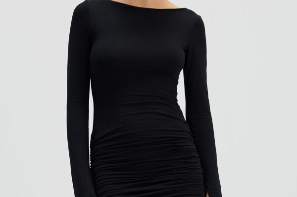 Sukienka mini z zakładkami czarna