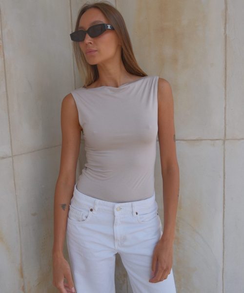 Body z rozciętym dekoltem short taupe