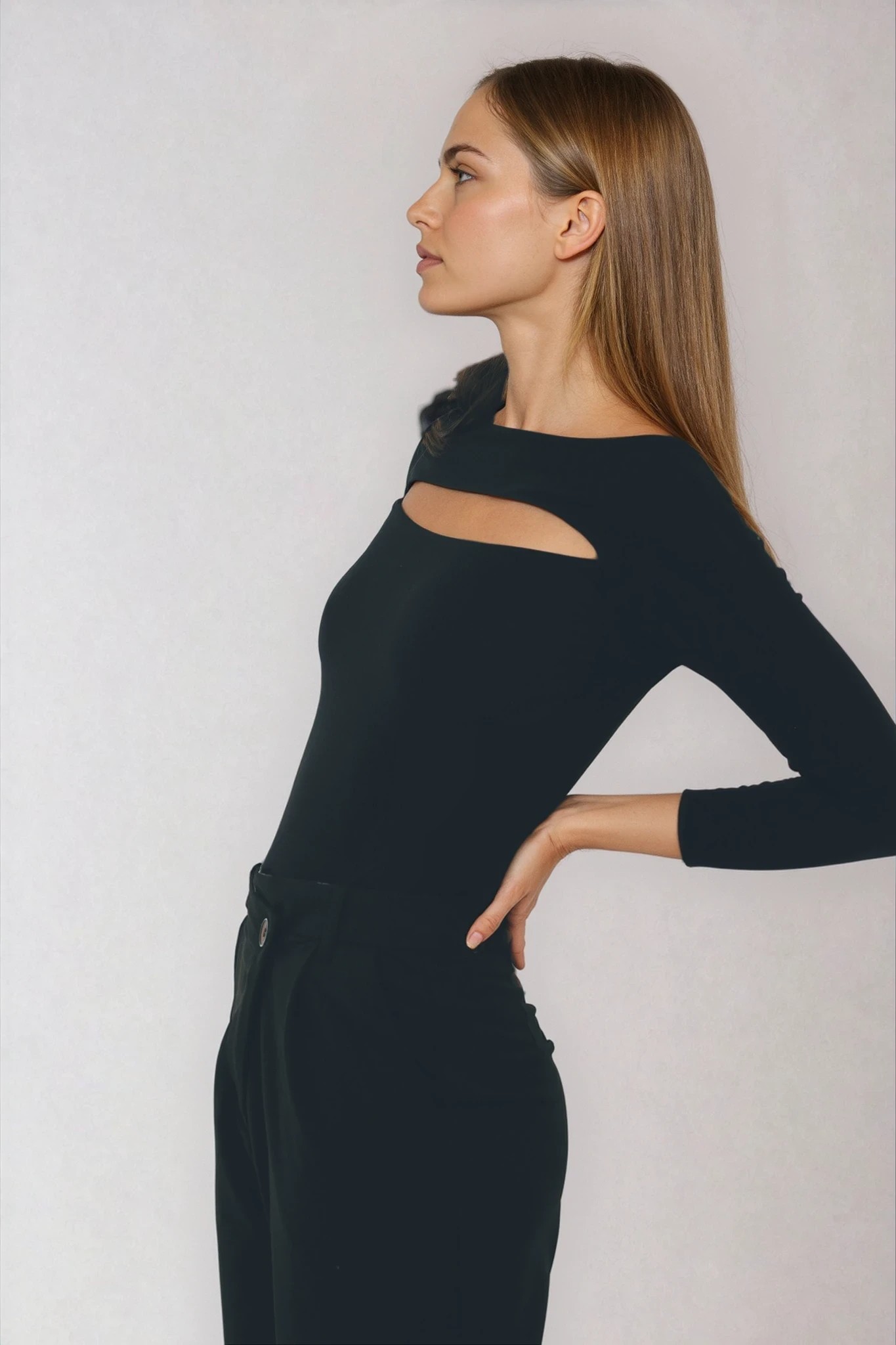 Body z dzianiny z wycięciem cut out czarne - obrazek 2