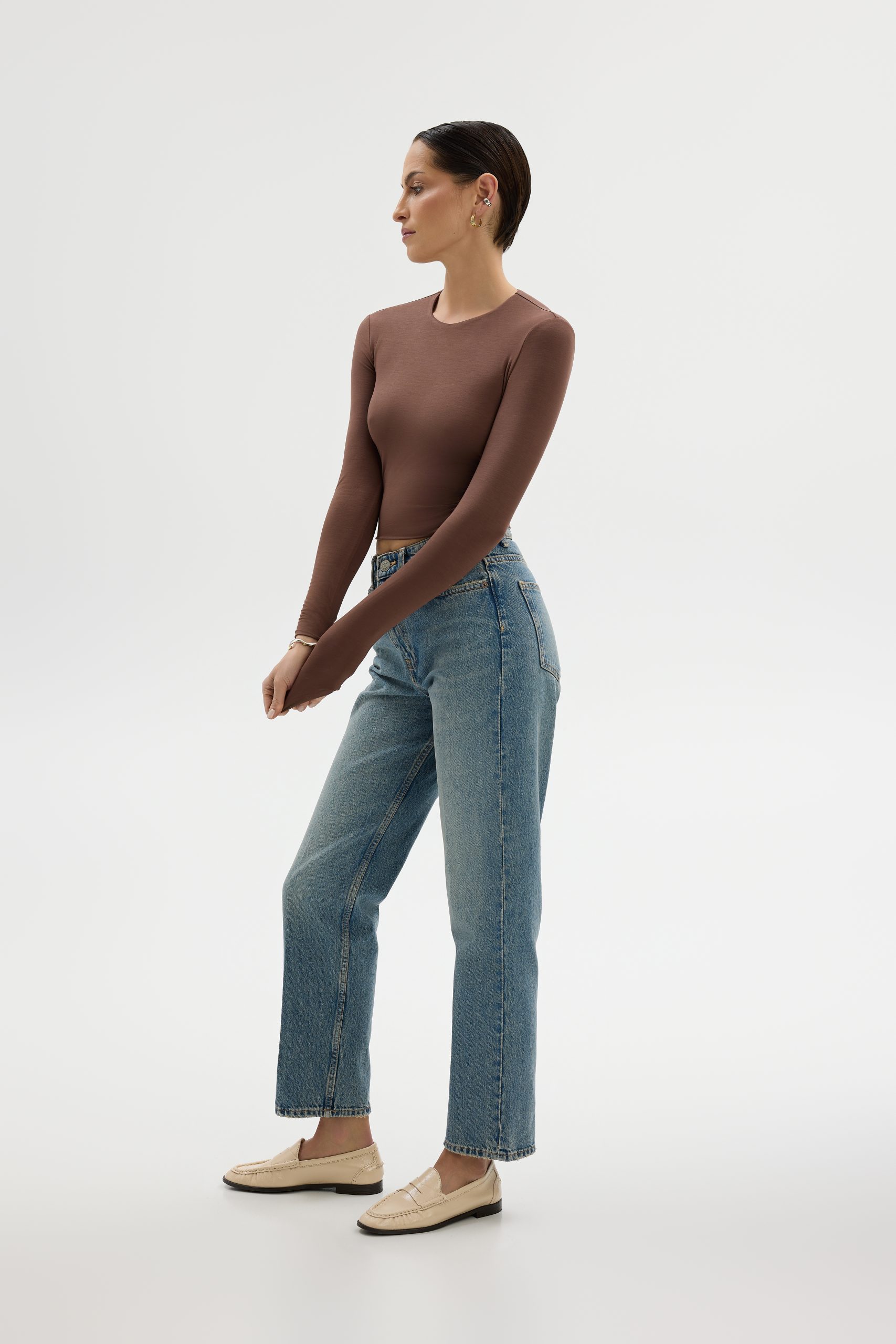 Crop Top z dzianiny brązowy - obrazek 3